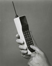 Сотовый телефон на заре развития радиотелефонии